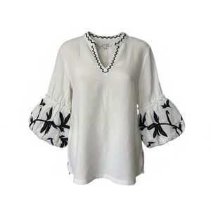 Chico’s White Embroidered Puff-Sleeve Tunic Top – Size 1 (US 8)